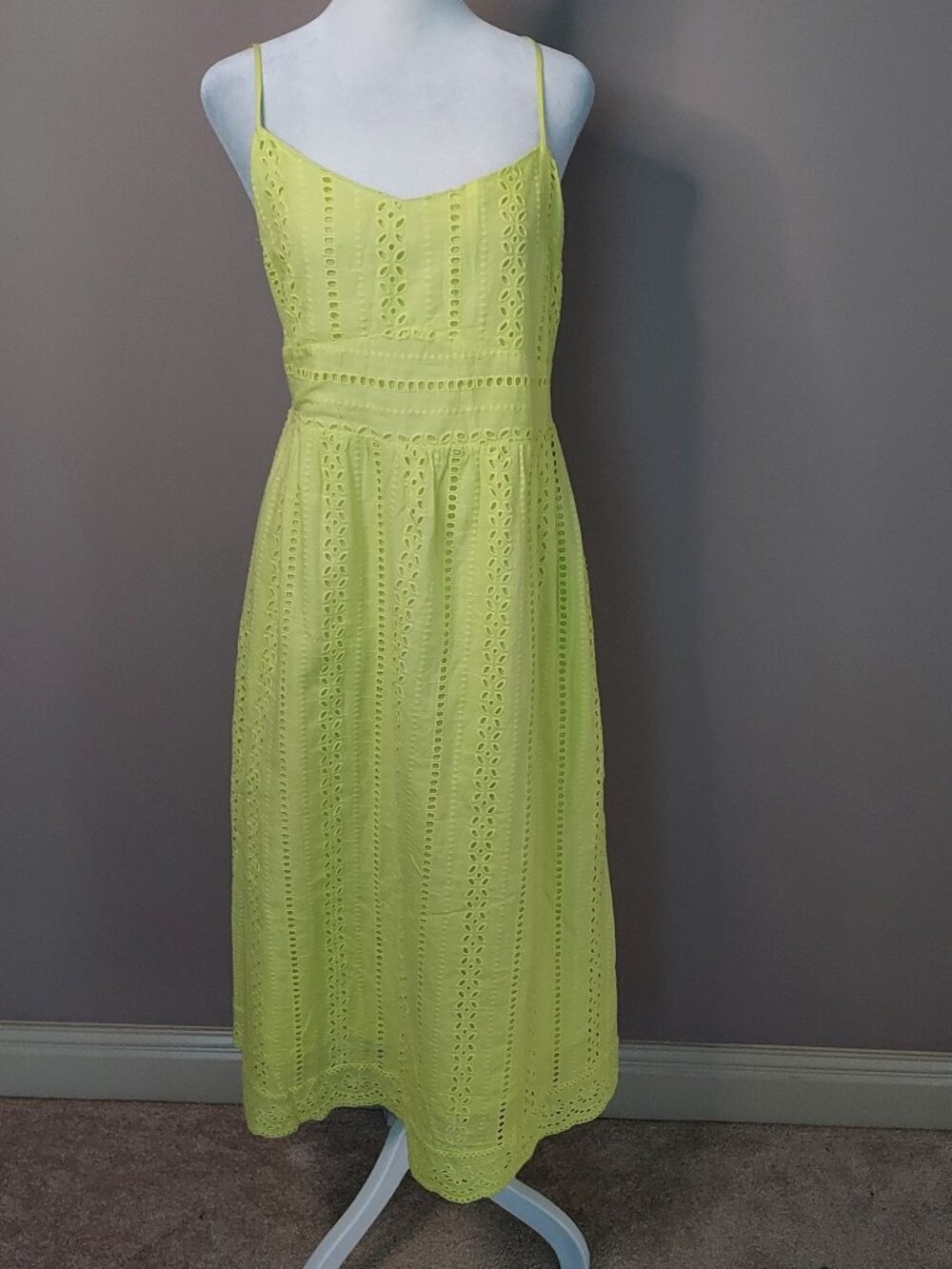 Deluc Embroidered Eyelet Spaghetti Strap Lime Midi Dress Size Medium NWOT